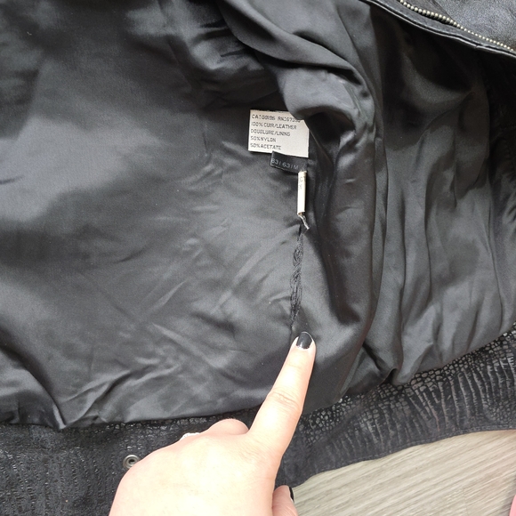 Men's Black Leather Jacket - Picture 13 of 13